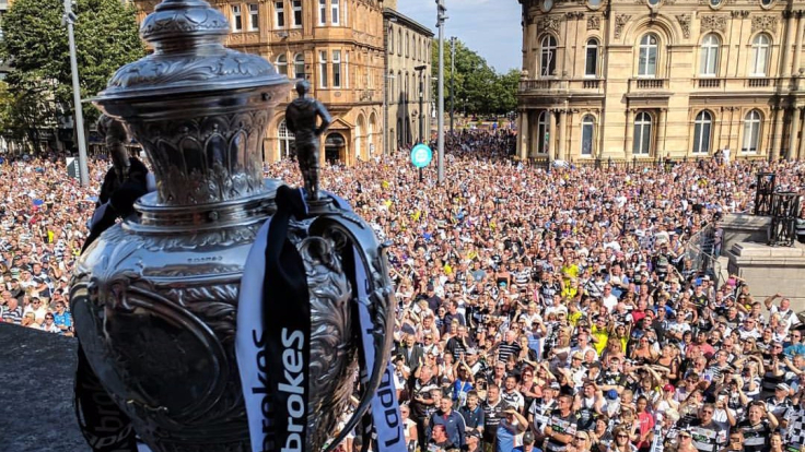 Over 25,000 people welcomed home the Black & Whites after their 2017 Challenge Cup triumph in Queen Victoria Square.