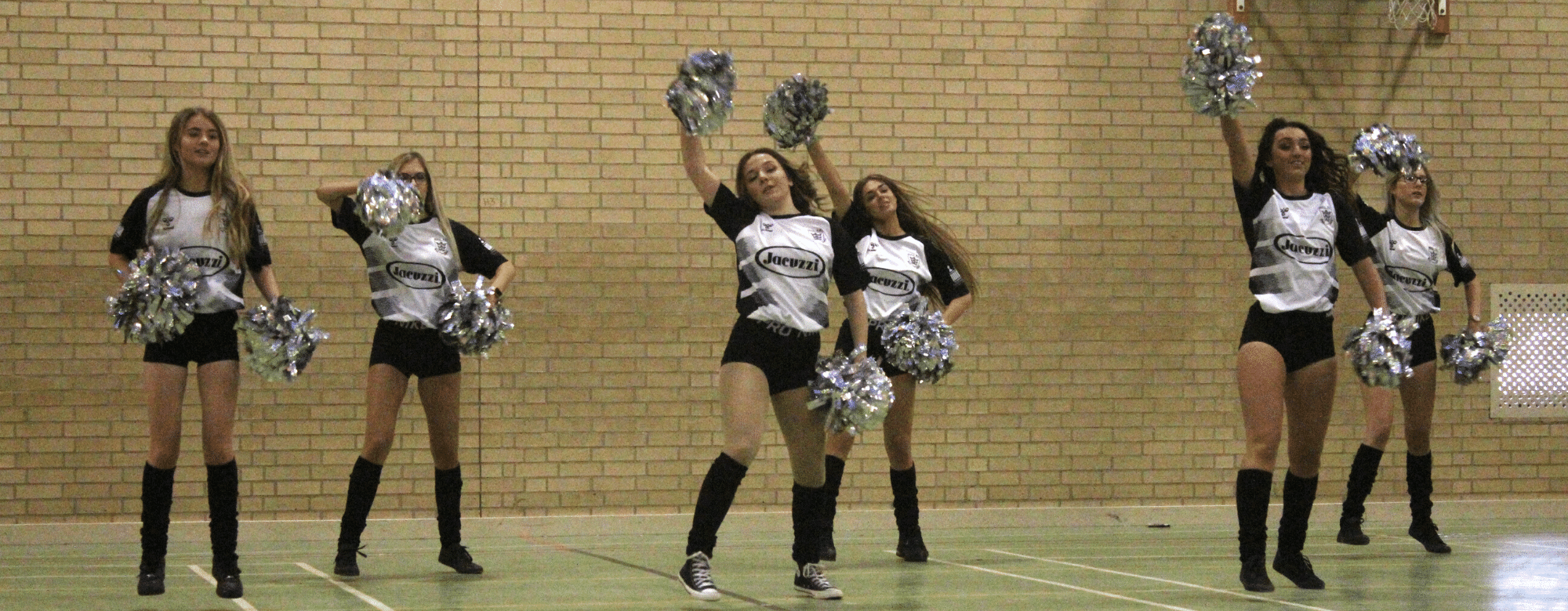 Book Cheerleading, Street & Contemporary Dance Camps
